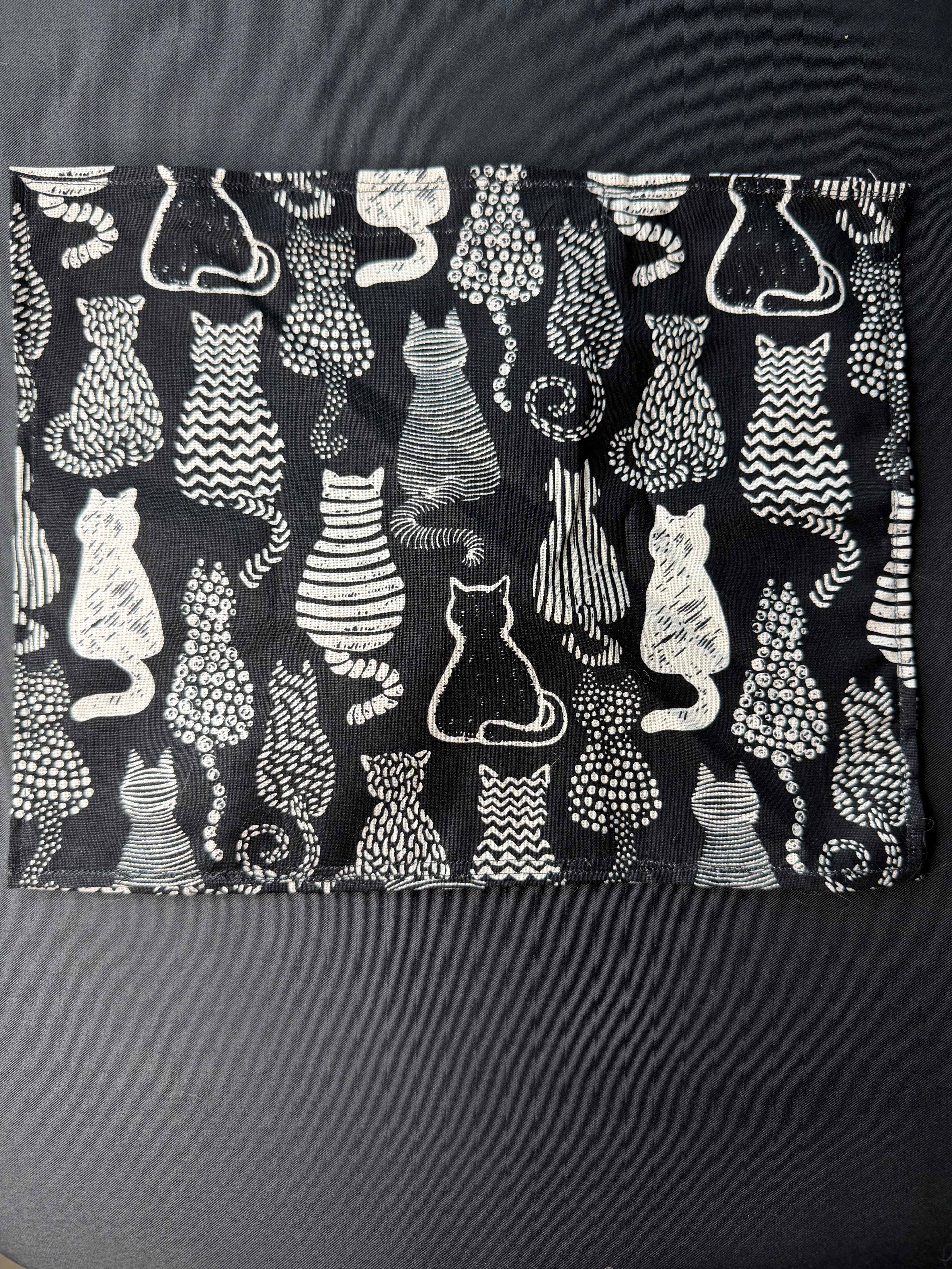 Refillable Catnip Mat Cats Can’t Get Enough Of